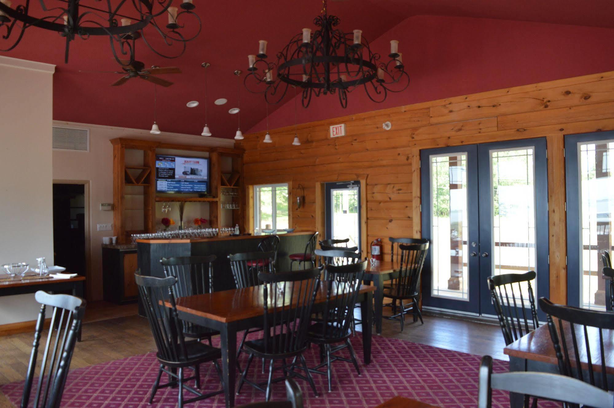 Terrace Suites Callander Bagian luar foto